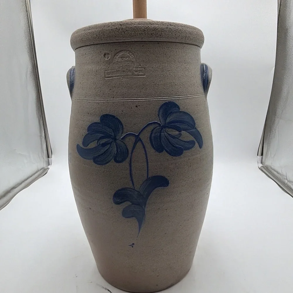 Rowe Pottery Works excellent pre